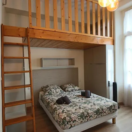 Apartament Lumineux Meuble Au Centre-ville Aix-les-Bains